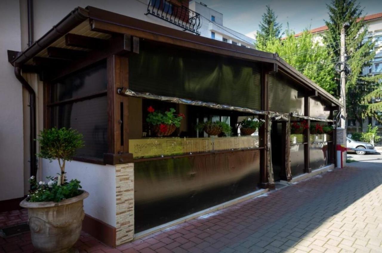 Pensiune Turistica Tosca Bacau Exterior photo